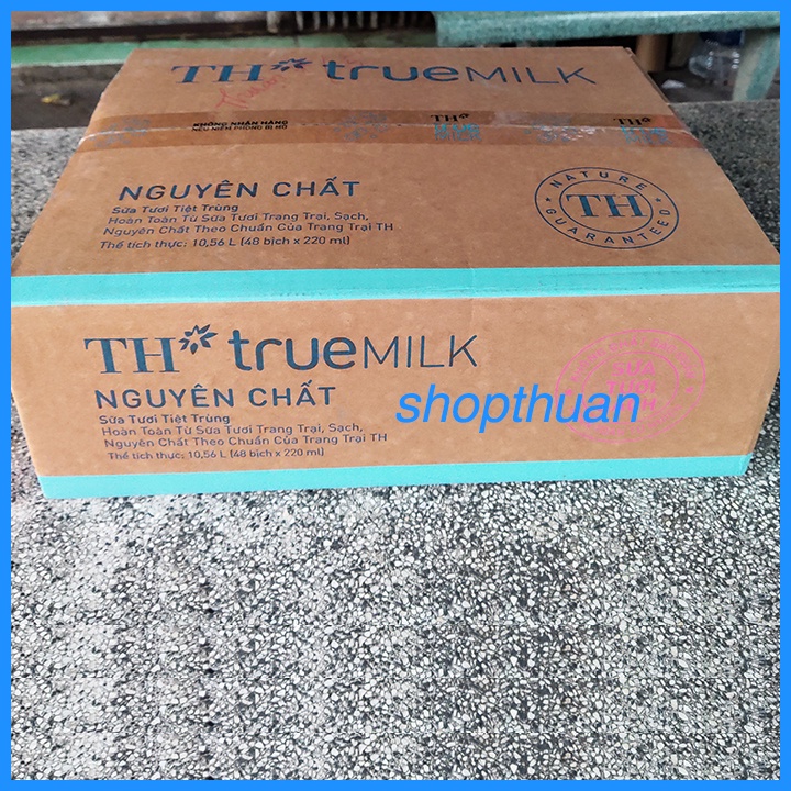 Thùng 48 bịch sữa tươi tiệt trùng nguyên chất TH true MILK 220ml - HSD : 3/5/22