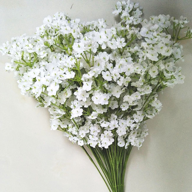 Cành hoa giả xinh xắn để trang trí nội thất