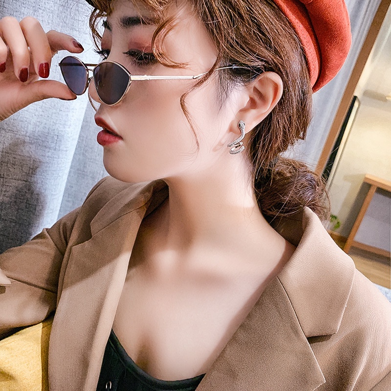 OIMG   Bông Tai Mạ Bạc 925 Hình Rắn Đính Đá Zircon Thời Trang Cho Nữ