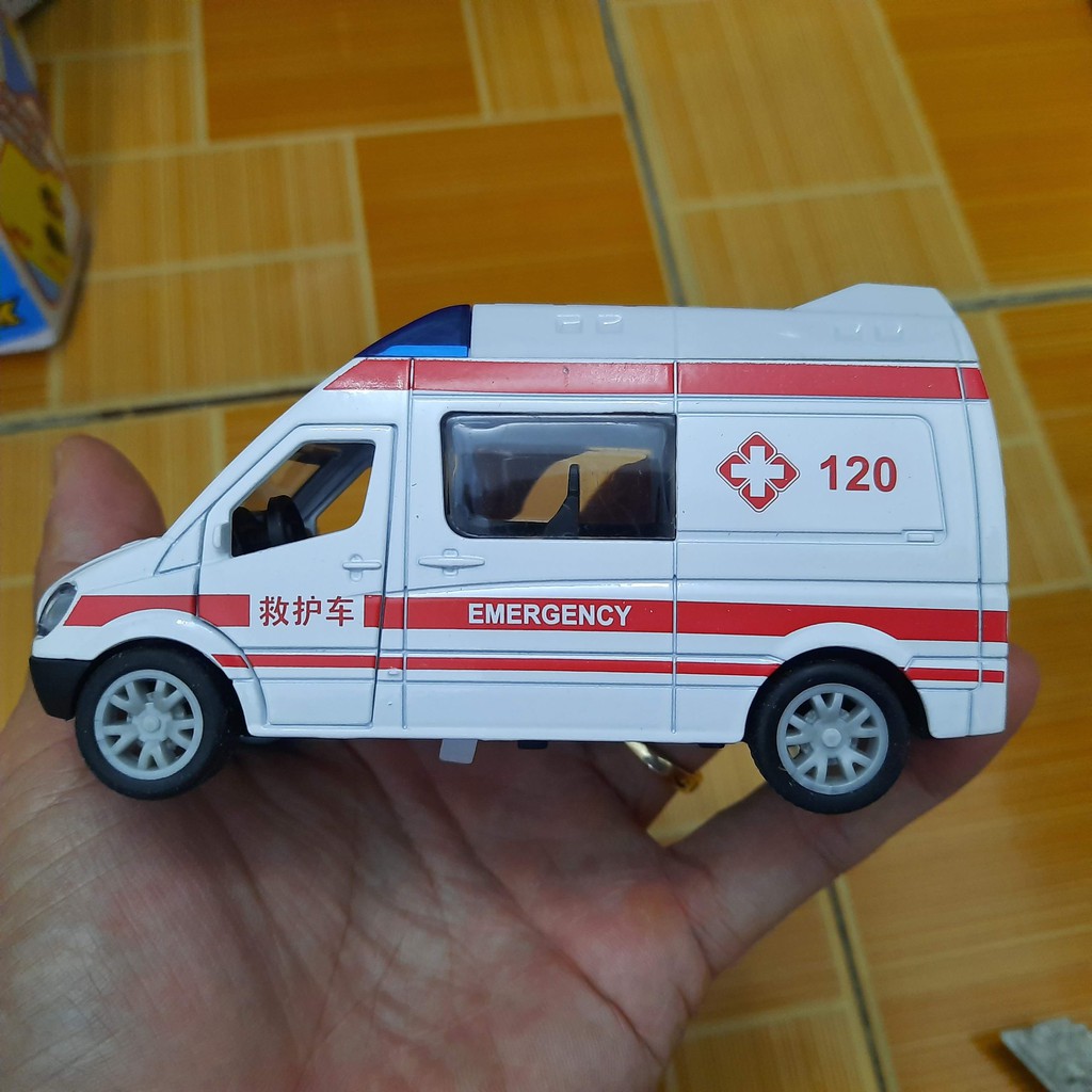 Đồ chơi mô hình xe cứu thương mini có nhạc và đèn xe ô tô bằng hợp kim nhựa mở được cửa
