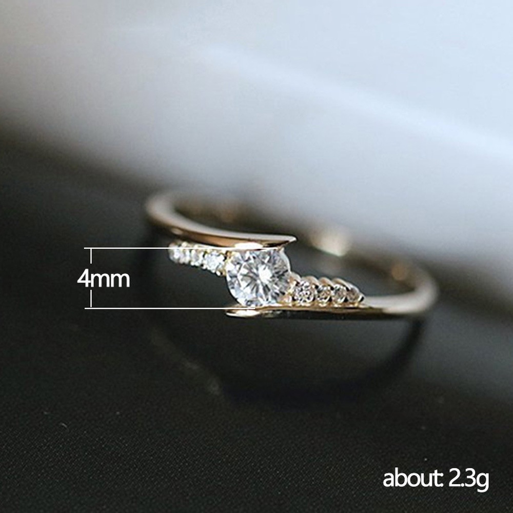 Nhẫn Đính Hôn Bằng Thép Titan Mạ Vàng Đính Đá Zircon Thời Trang Dành Cho Nữ