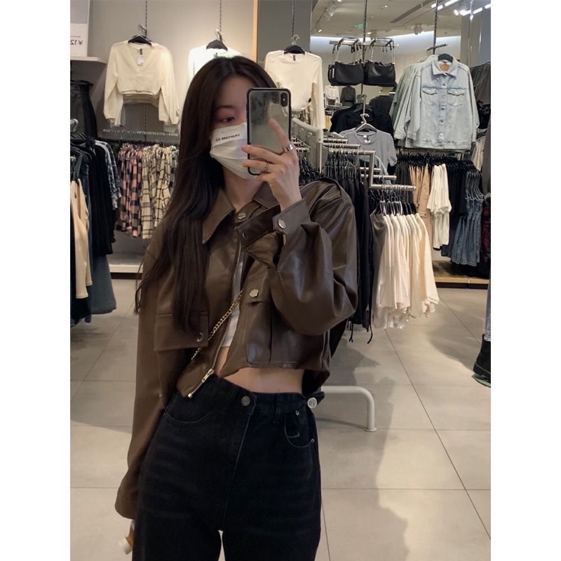 Áo khoác da croptop dáng ngăn cá tính