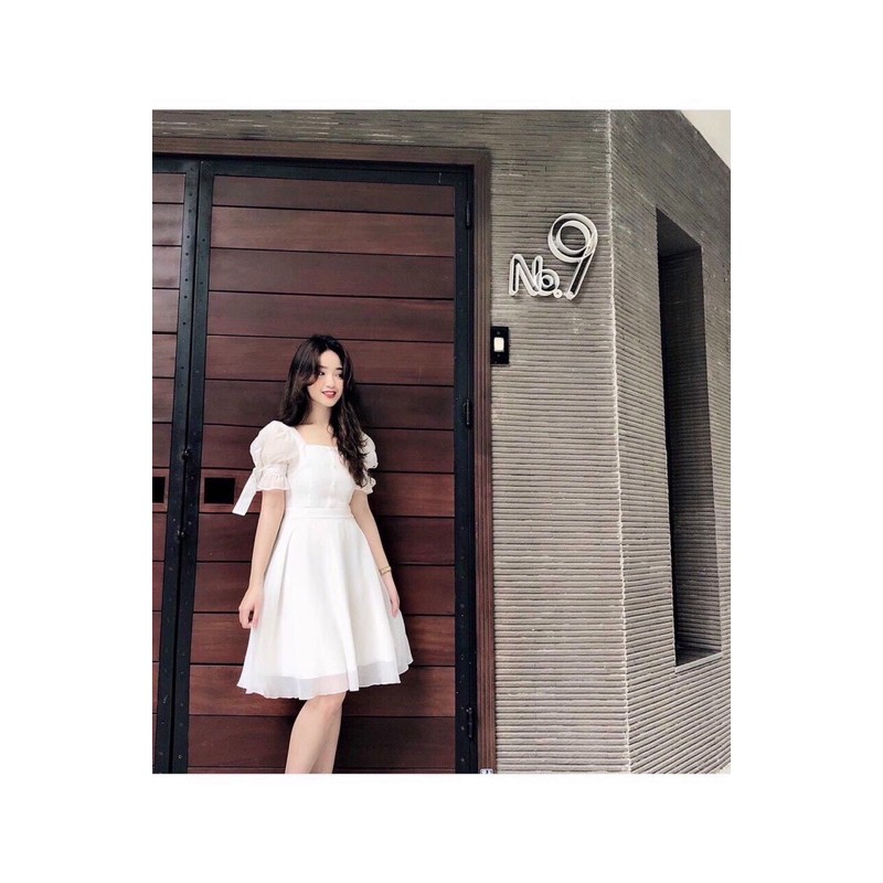 Đầm xoè tay nơ cổ vuông kt