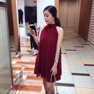 ĐẦM VOAN YẾM CỘT NƠ