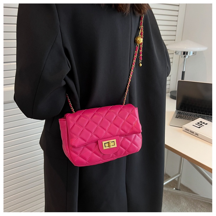 Túi đeo chéo JASMIN NOIR họa tiết caro phối dây xích thời trang cho nữ