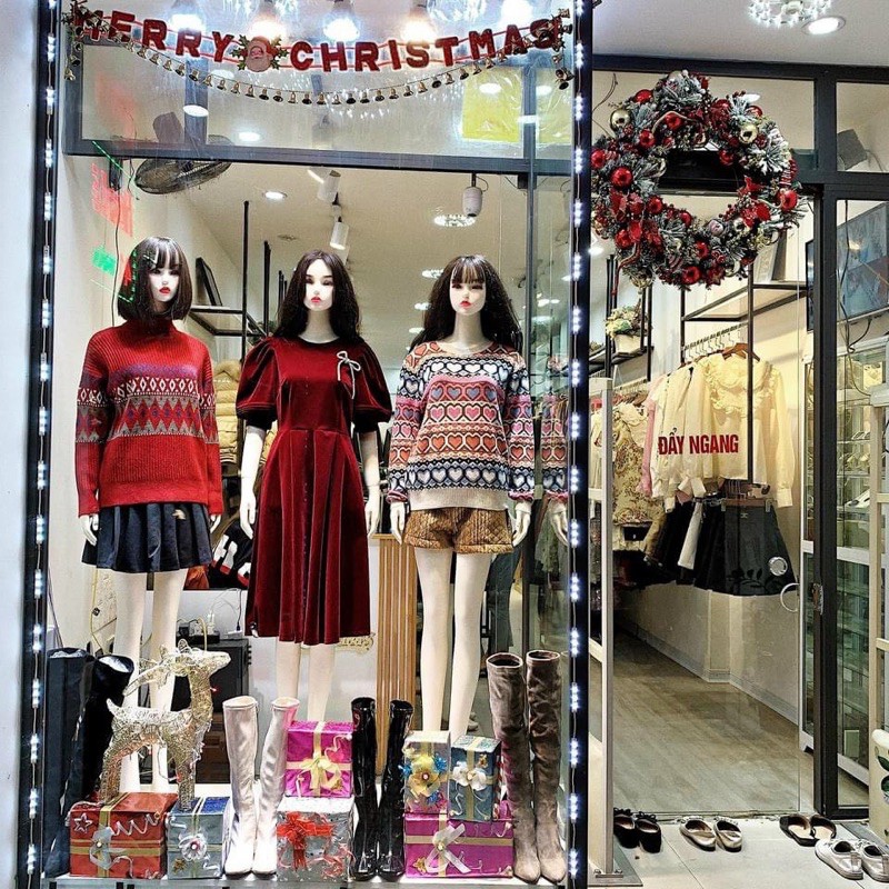 ĐẦM NHUNG NƠ BÊN ĐỎ ĐẬM