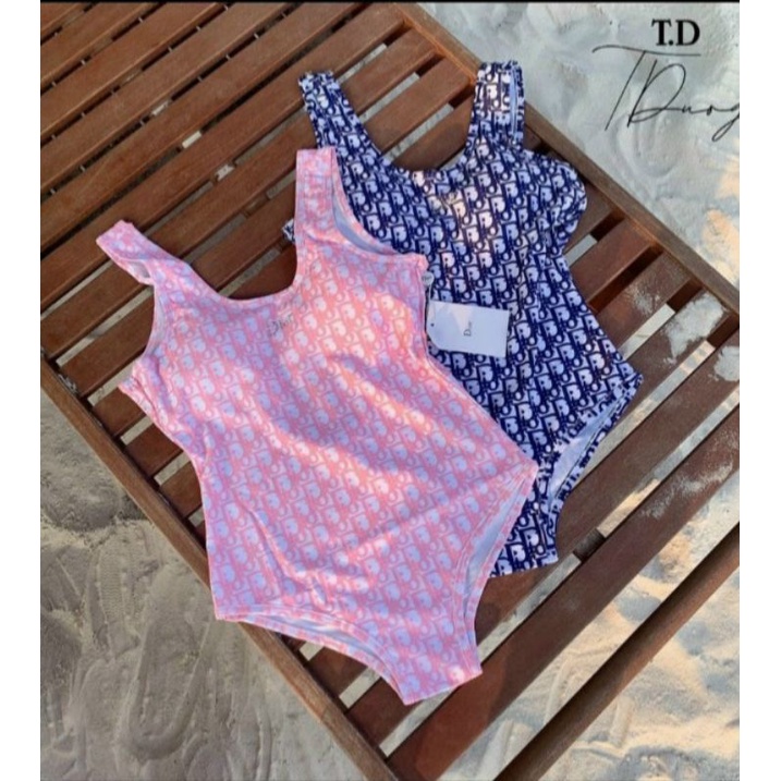 Bikini đi biển, bộ bơi liền mảnh hở lưng Dior 2 màu hồng, xanh Vivi Shop