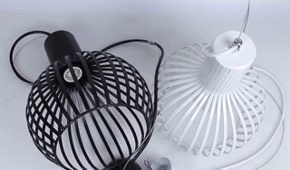 Đèn thả lồng tròn khung sắt màu đen