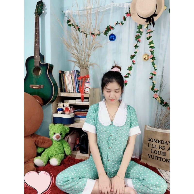 HOT BỘ HOA NHÍ TNQD CỔ VIỀN
