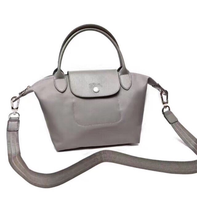 Túi đeo chéo Longchamp