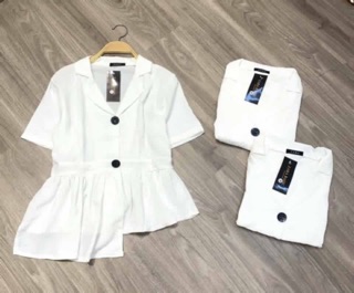 Sơ mi cổ vest
