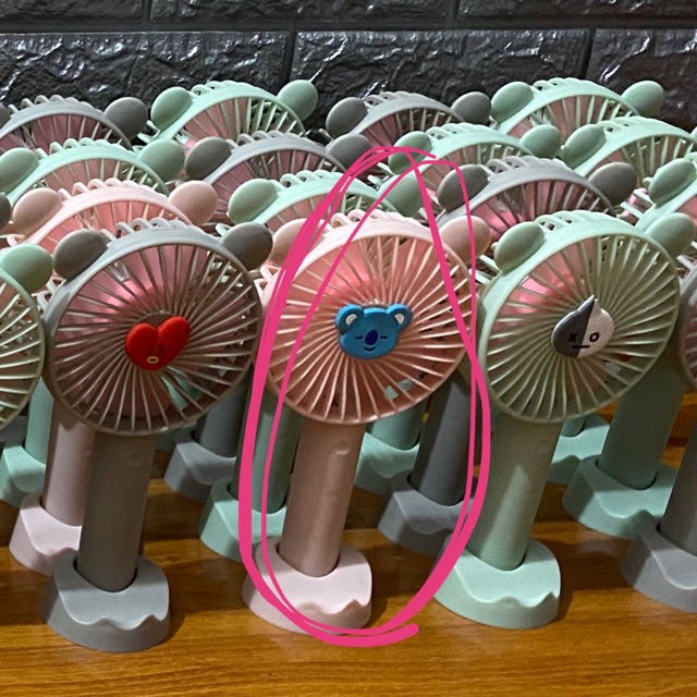 Xả thanh lý Quạt BT21 - BTS - KPOP có pin sạc