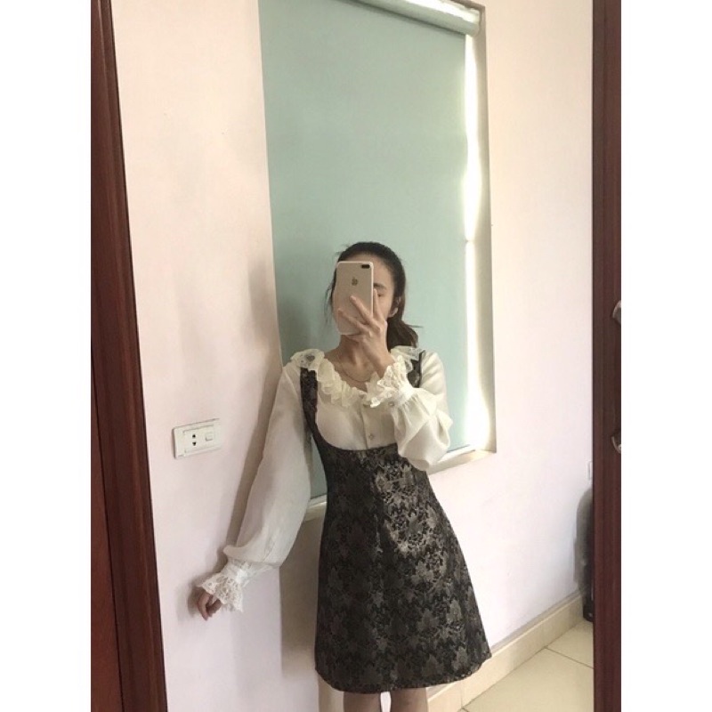 PASS bộ gồm áo + váy yếm