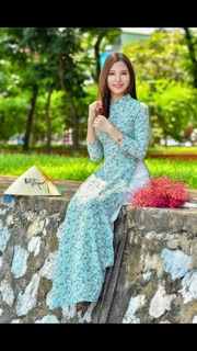 Áo dài hoa nhí