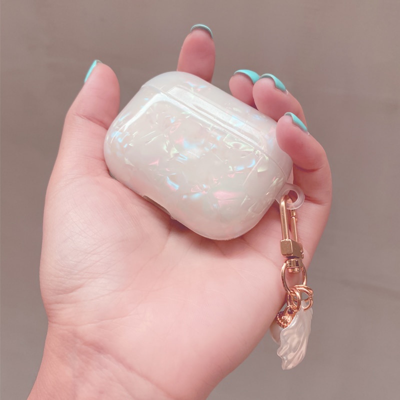 Vỏ bảo vệ hộp sạc tai nghe không dây Airpods 1 2 pro 3 mềm màu trắng sáng bóng gắn móc khóa xinh xắn