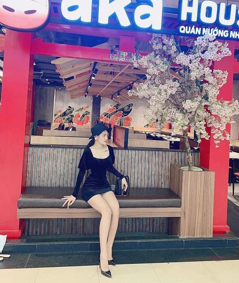 Váy nhung cổ vuông bo tay nhiều màu sắc