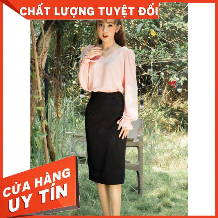 Áo cổ V tay bo AA343 GUMAC - Hàng nhập khẩu