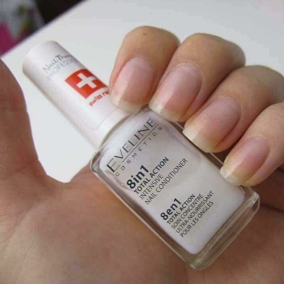 Dưỡng Móng Tay Eveline 8in1 Phục Hồi Và Dưỡng Cho Móng Tay Giảm Hư Tổn - Lọ 12ml