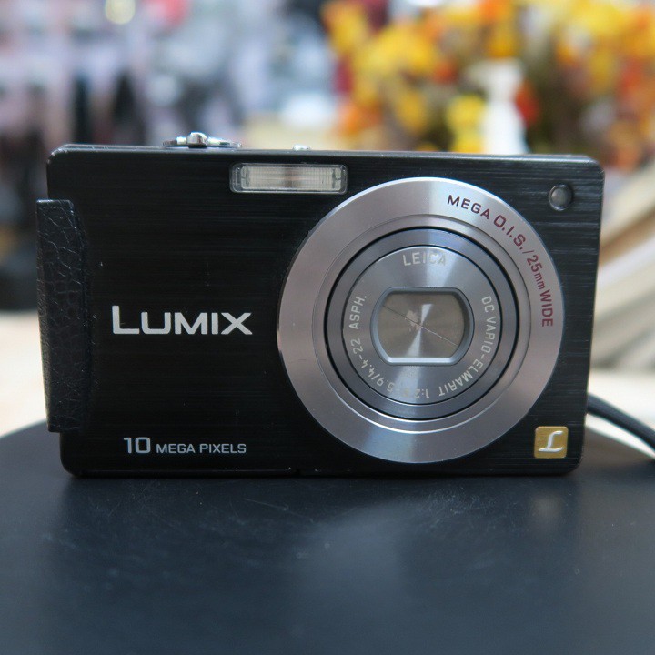 Máy ảnh Lumix FX520 màn hình cảm ứng