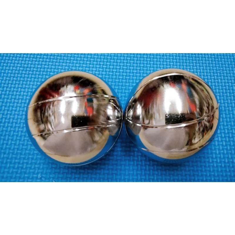 Bi sắt thể thao tập luyện và thi đấu