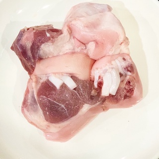 Thịt heo sạch hữu cơ FAU ( khoanh giò )-1 gói 500g