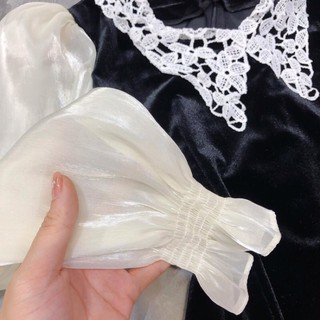 Váy nhung cổ ren tay pha tơ