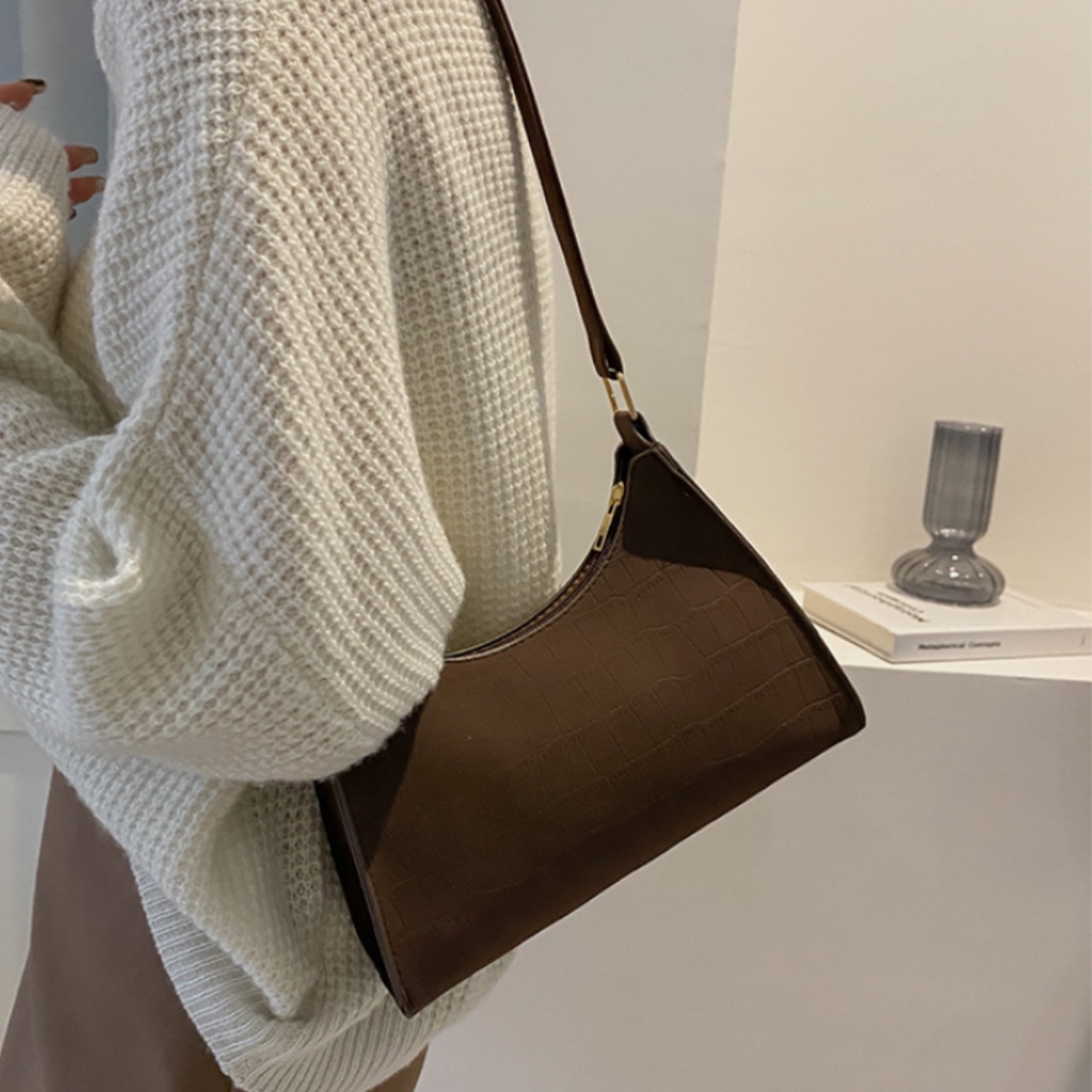 Túi kẹp nách nữ đẹp , Túi xách nữ đeo vai da pu cao cấp phong cách thời trang BROWN OUTFITS