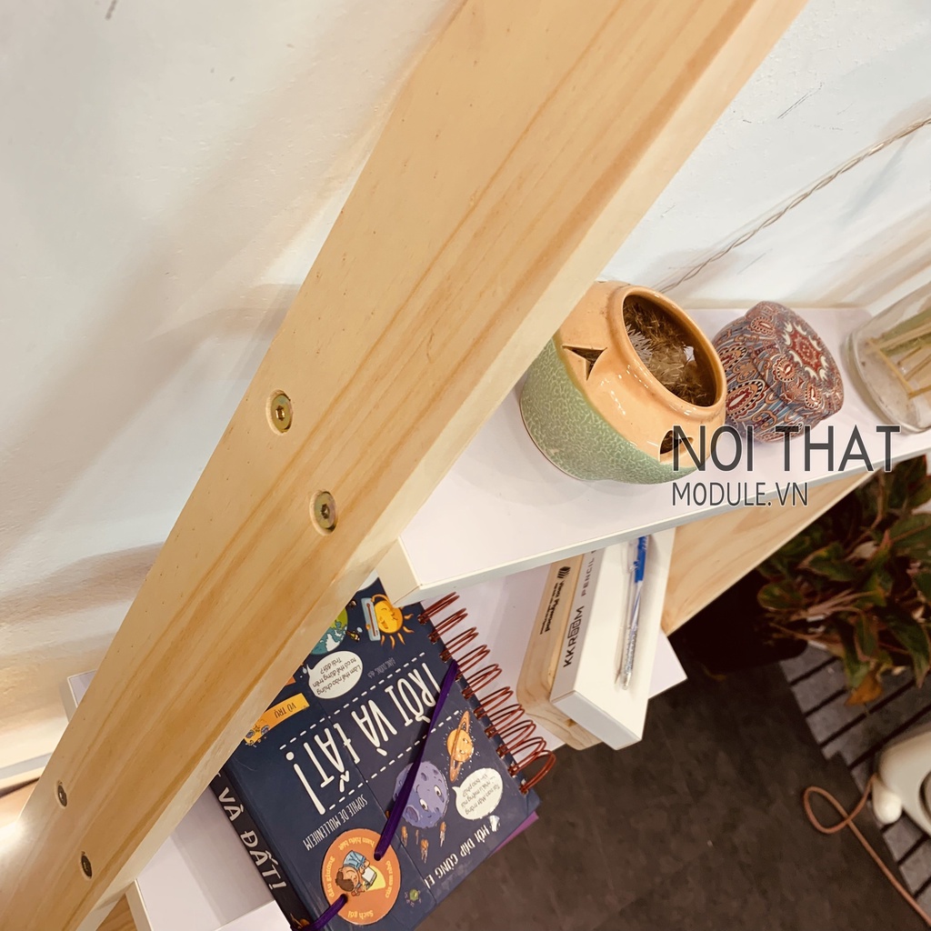 Kệ gỗ decor trang trí phòng, kệ gỗ hình thang 5 tầng mầu trắng hiện đại