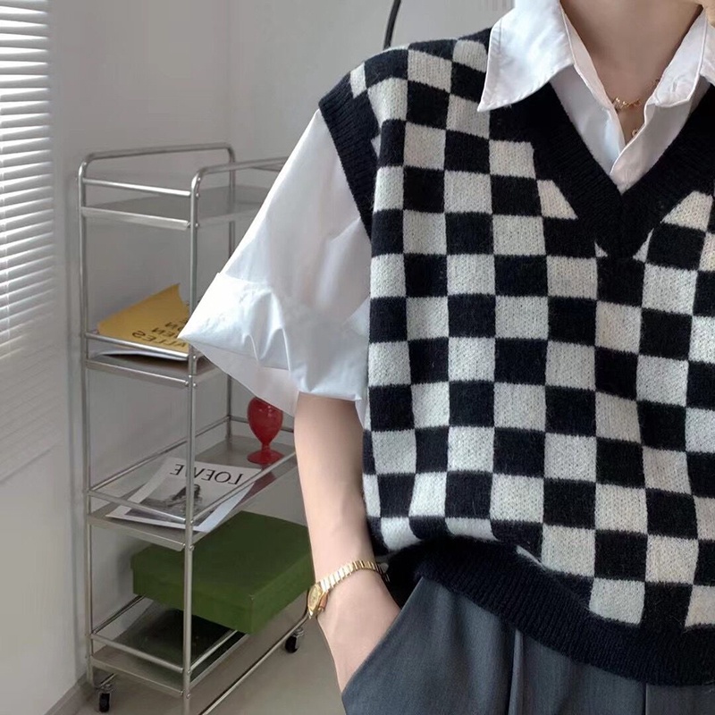 Áo len nữ cổ chữ V không tay họa tiết caro thời trang | BigBuy360 - bigbuy360.vn