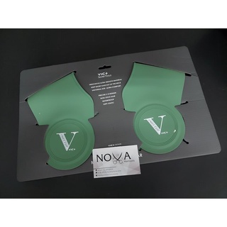 Lót vai cắt tóc vic