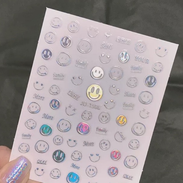 Sticker cực quang trang trí móng