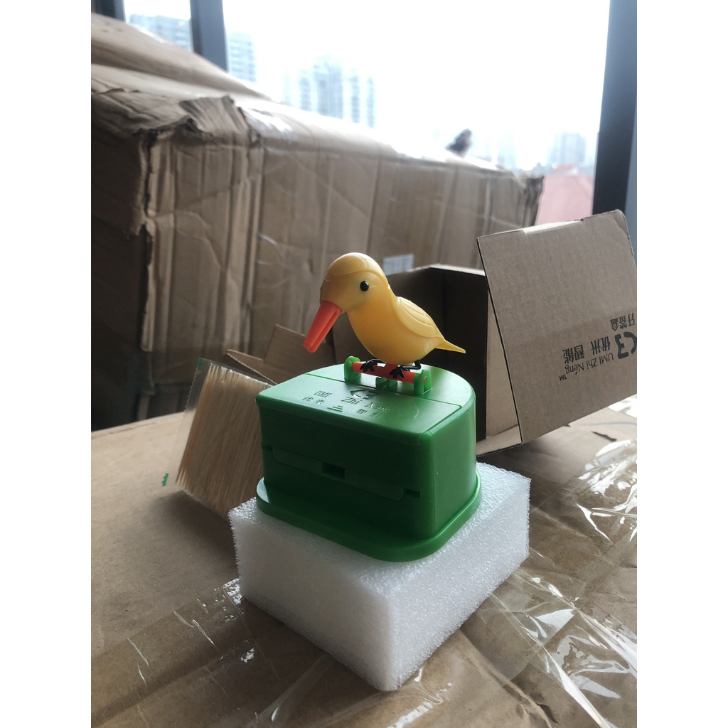 Hộp đựng tăm hình chim gõ kiến độc đáo tiện dụng cho mọi nhà