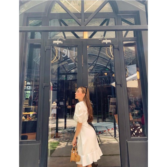 Đầm trắng cổ chữ V đắp chéo tay lỡ bồng - Freesize -Pink moon store | BigBuy360 - bigbuy360.vn