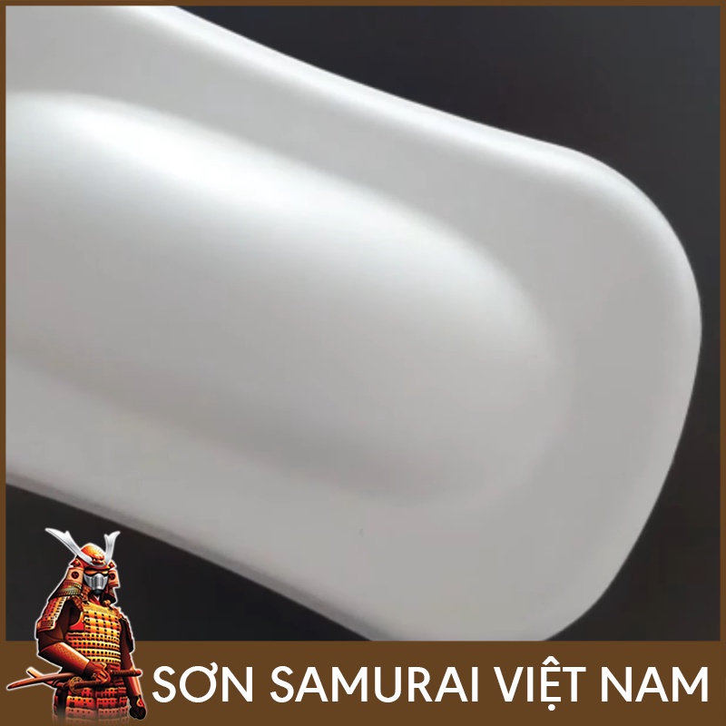 Chai sơn màu trắng mờ F2 - Sơn Xịt Samurai