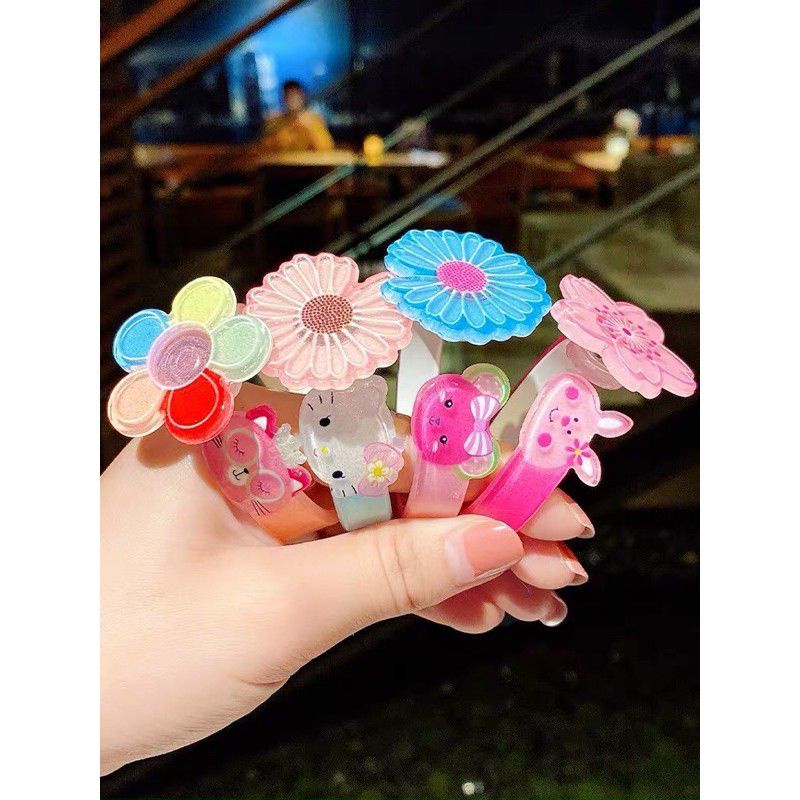 Vòng tay xinh xắn hình thú cho bé gái, hoa có thể xoay tròn,đáng yêu, hàng đẹp