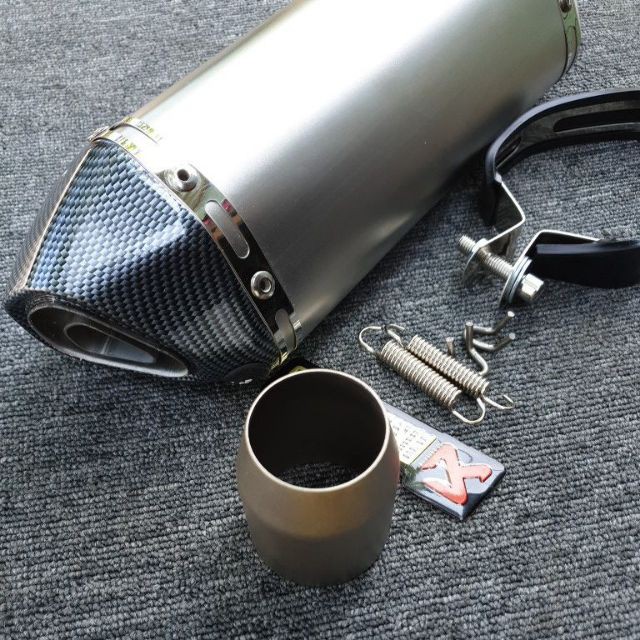 Pô Akapovic có tiêu tem khắc laze