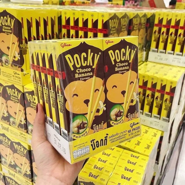 Bánh pocky chuối thái lan