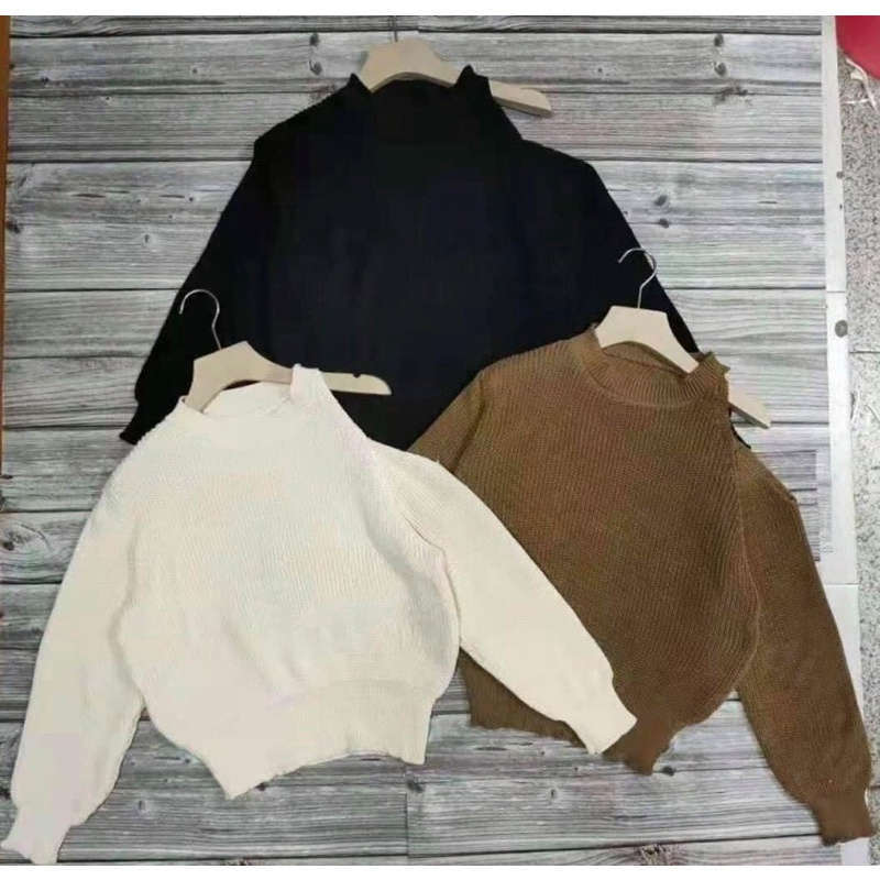 Áo len hở vai