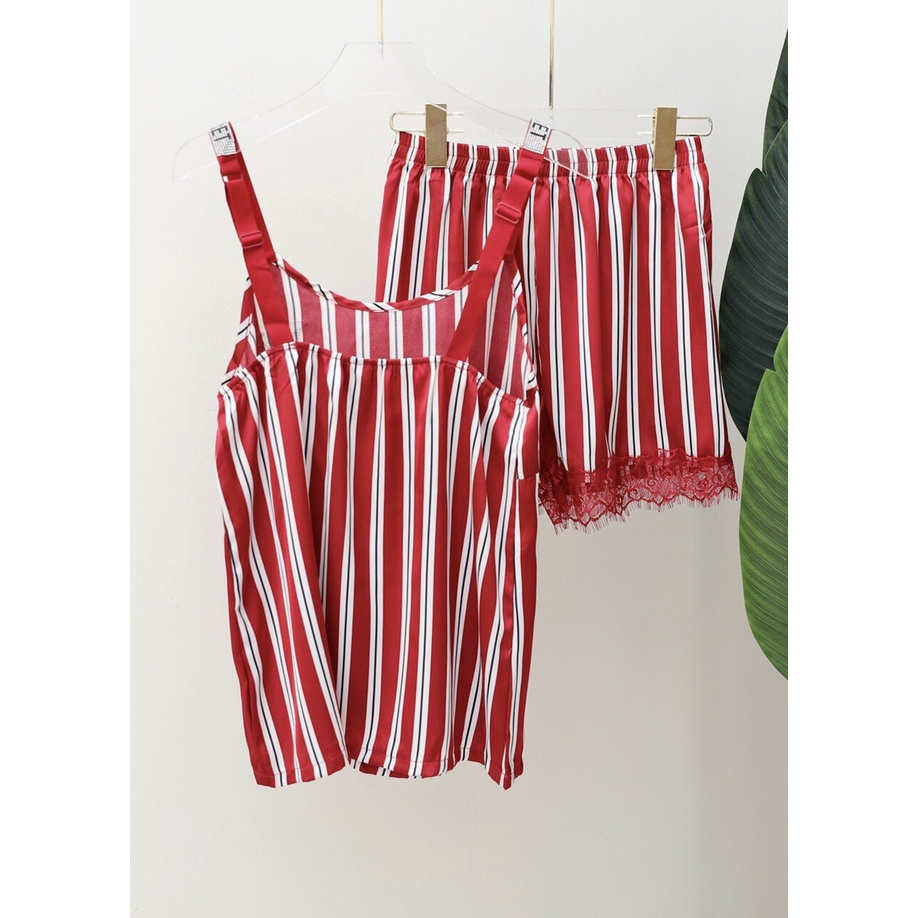 New bộ ngủ Vic 2 dây đính đá lụa cao cấp ,họa tiết thì đơn giản sang trọng . B74