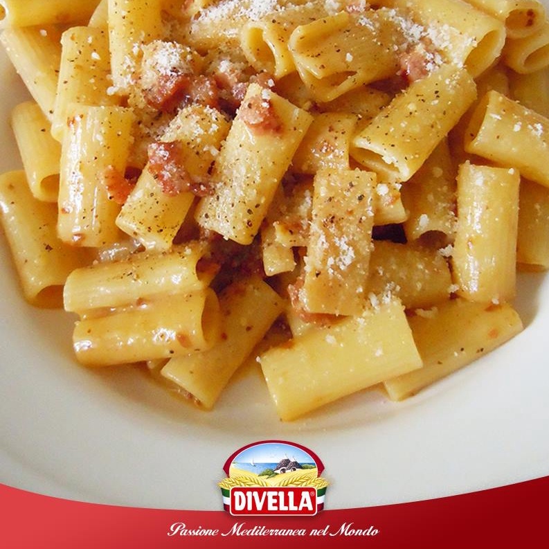 Mì Ý Nui Rigatoni Rigati ống DIVELLA gói 500g