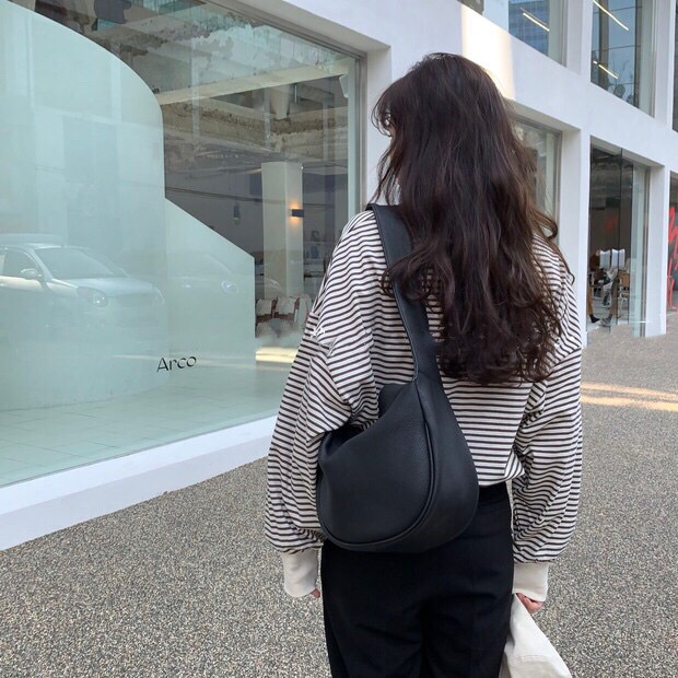 Túi xách da nữ Hàn quốc đeo vai trendy màu đen và trắng 8204