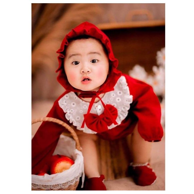 Áo liền quần đỏ mận cho bé kèm giày và nón