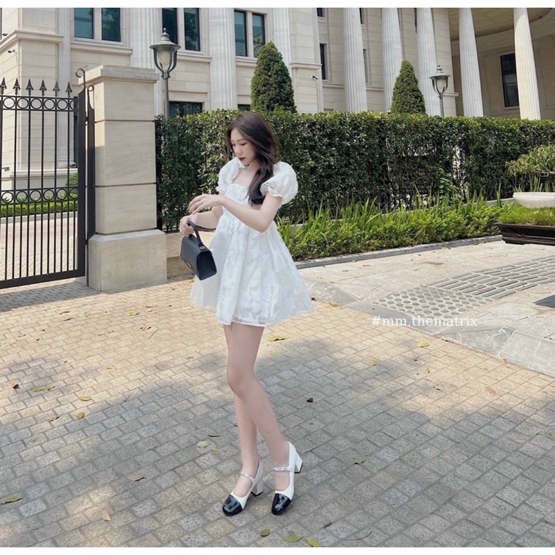 Set hoa nổi áo bẹt vai short xinh