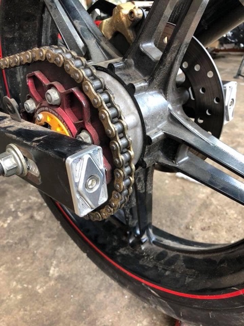 Cặp Bas tăng sên nhôm âm cho Winer, Sonic , Exciter 150, Satria " tặng óc "