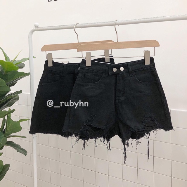 QUẦN SHORT ĐEN CẠP CAO