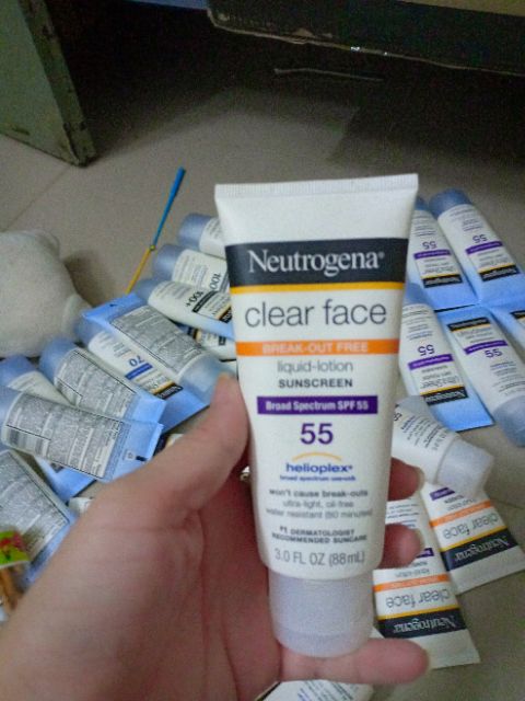 Kem Chống Nắng Neutrogena Ultra Sheer SPF100+ va 80+ và 70 PA +++