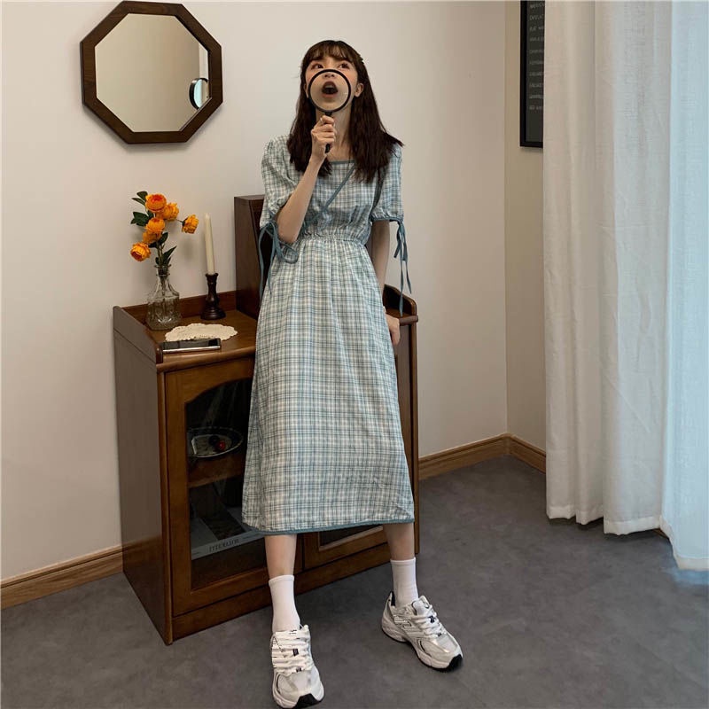 Temperament waist closing 2020 new summer women show thin bubble sleeve square neck French Plaid Dress Medium Length Skirt