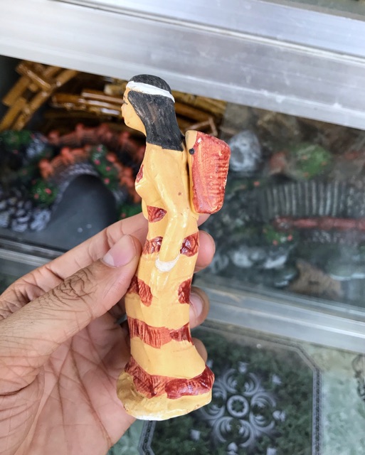 DÂN NỮ TRANG TRÍ HỒ CÁ NON BỘ CAO 7CM
