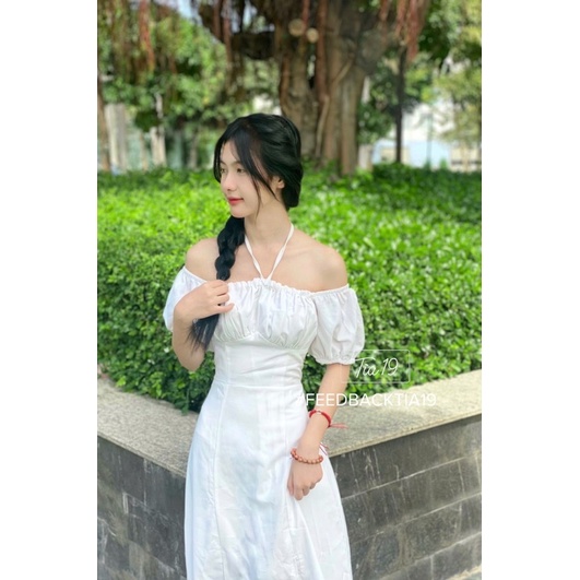 Váy trắng cutout dáng dài Tia19. Đầm trắng tiểu thư cổ yếm trễ vai | BigBuy360 - bigbuy360.vn