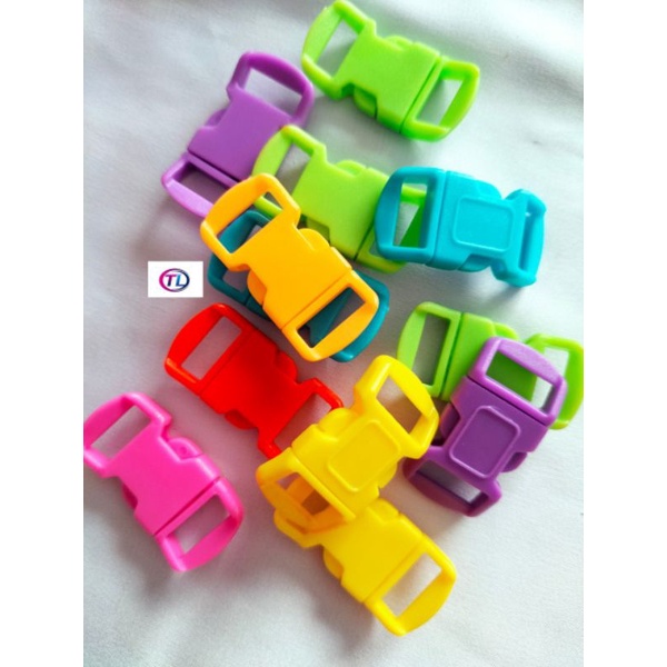 Khoá nhựa 15mm làm vòng tay sinh tồn
